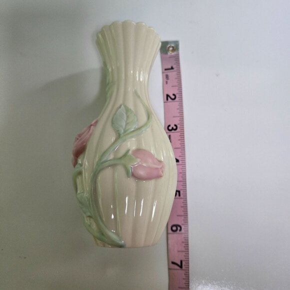 Lenox Vintage "The Sentimental Rose" Vase - Picture 6 of 7